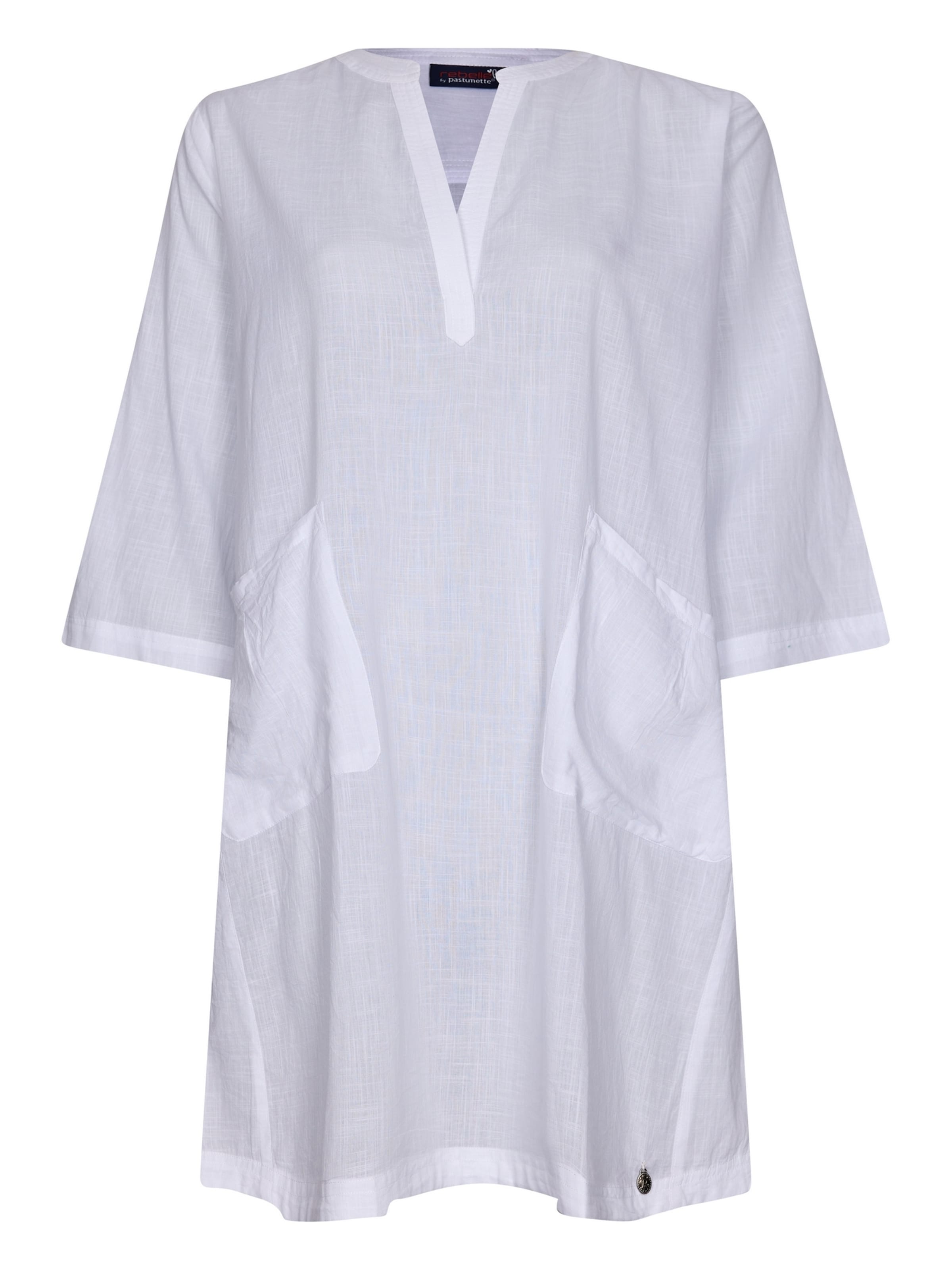 Rebelle Beach Dress in White: front