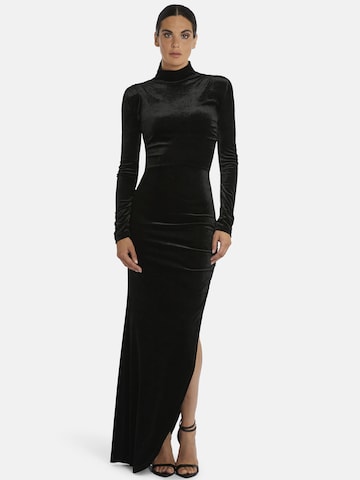 Nicowa Maxikleid 'Giwia',  Model ist 1,79 cm und trägt Größe 34 in Schwarz: Vorderseite