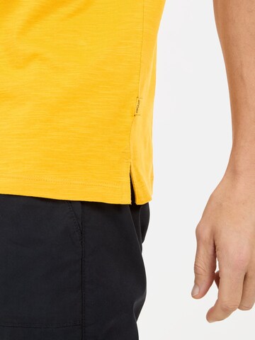 CAMEL ACTIVE Kurzarm Henley aus Organic Cotton in Gelb
