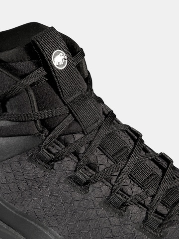 MAMMUT Flats 'Sertig III Mid' in Black