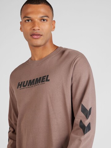 Hummel - Sweatshirt 'LEGACY' em castanho