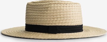 Chapeaux MGO en marron : devant