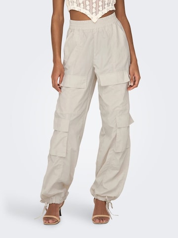 ONLY Tapered Cargobroek in Beige: voorkant