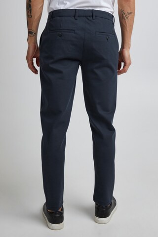 Coupe slim Pantalon chino 'Dave' !Solid en bleu