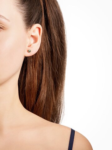 So Chic Earrings in Gold