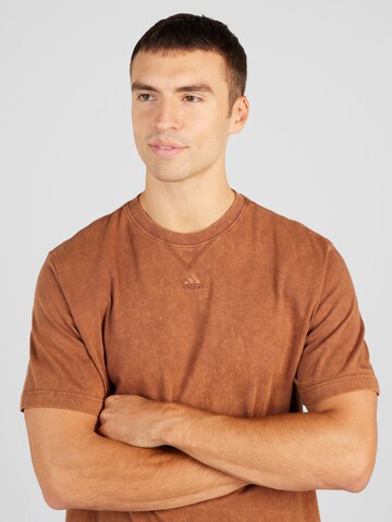 ADIDAS SPORTSWEAR Koszulka funkcyjna 'ALL SZN' w kolorze brązowy