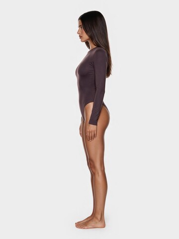 GOD SAVE QUEENS Body 'Second Skin Long Sleeve Crew-Neck Bodysuit' in Bruin