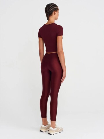 Dilvin Skinny Leggings in Red