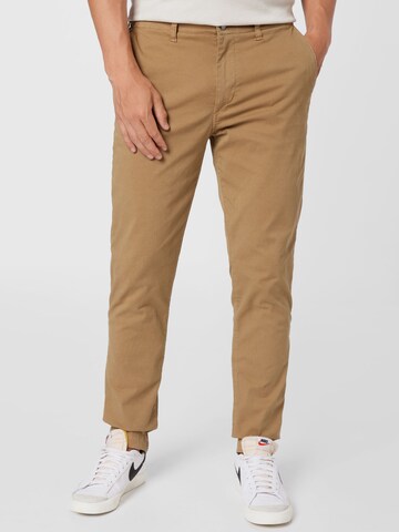 Regular Pantalon chino American Eagle en marron : devant