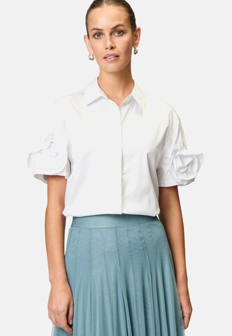 zero Blouse in White: front