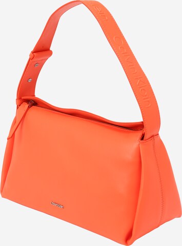 Borsa a spalla 'GRACIE' di Calvin Klein in arancione