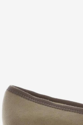 Graceland Flats & Loafers in 36 in Brown