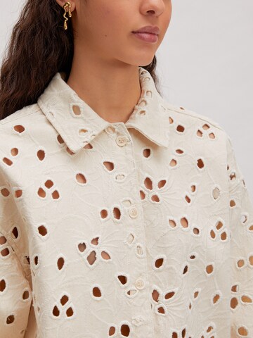 Camicia da donna 'Anisha' di EDITED in beige