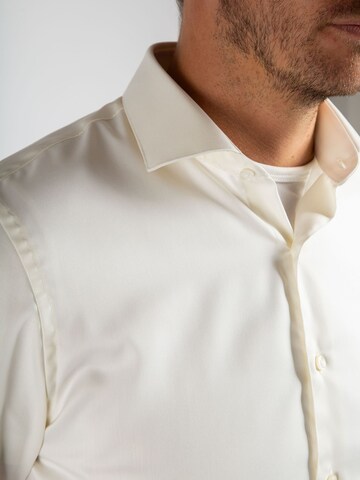 Coupe slim Chemise Suitable en blanc