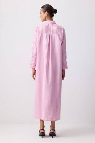 Touche Prive Abendkleid in Pink