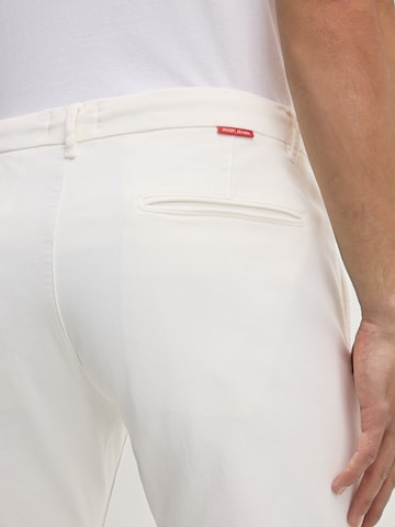 JOOP! Jeans Loosefit Chino in Wit