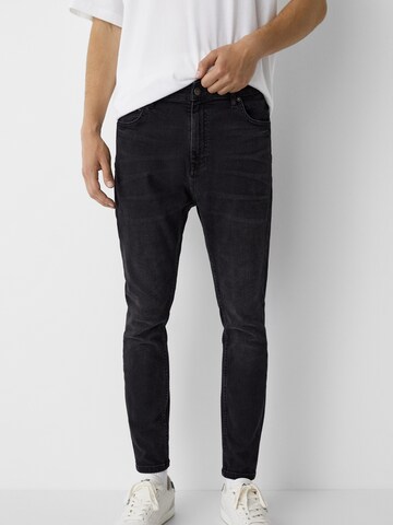 Slimfit Jeans de la Pull&Bear pe negru: față