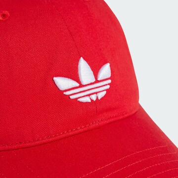 ADIDAS ORIGINALS Кепка 'Adicolor Classic Trefoil' в Красный