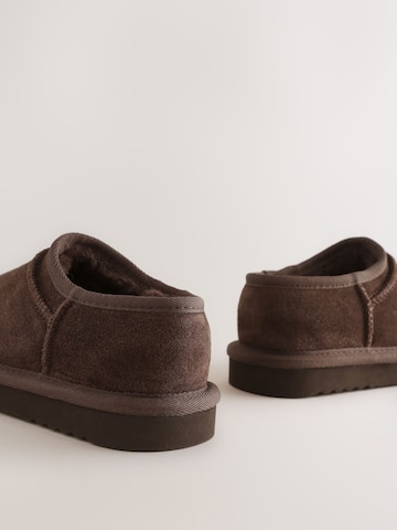 Next - Zapatillas de casa en marrón