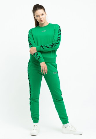 Tom Barron Sports Suit in Green: front