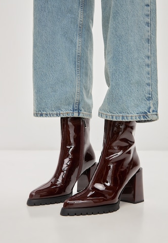 CESARE GASPARI Stiefelette in Rot