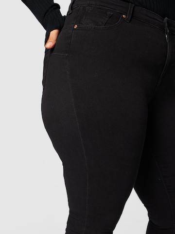 Skinny Jeans di ONLY Carmakoma in nero