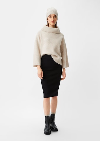 COMMA Skirt in Black: front