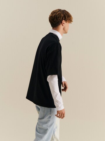 About You x Nils Kuesel Shirt 'Kai' in Black