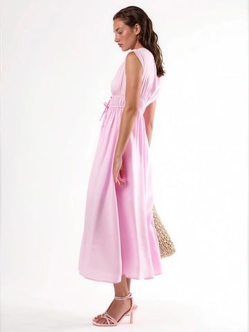 Robe Busem en rose