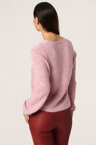SOAKED IN LUXURY Sweater 'Tuesday' in Pink