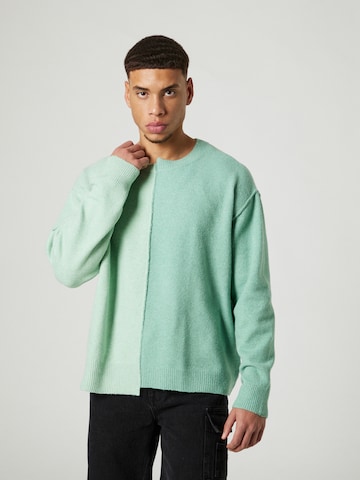 Sinned x ABOUT YOU Sweater 'Lewis' in Green: front