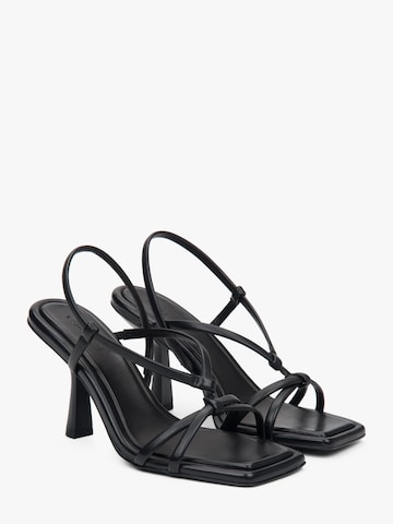 Estro Sandal '2238-2' in Black: front