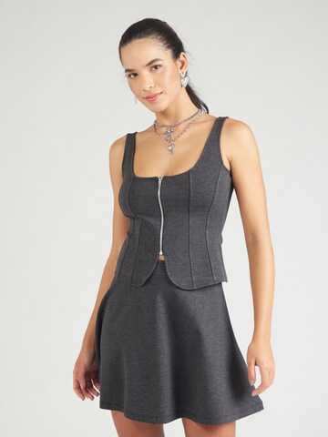 Haut 'Samara' ABOUT YOU en gris : devant