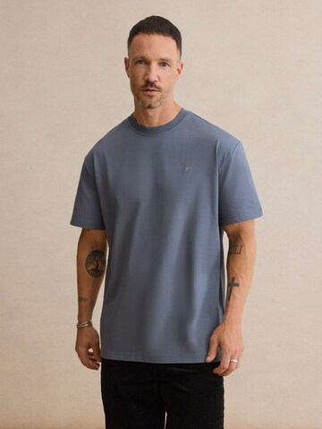 DAN FOX APPAREL T-Shirt 'Arthur' in Blau: Vorderseite