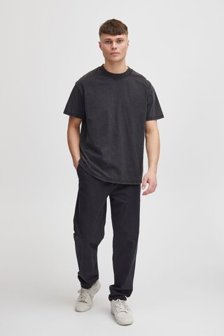 T-Shirt !Solid en gris