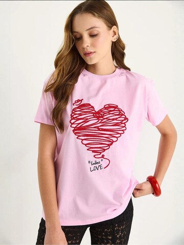 Bianco Lucci T-Shirt in Pink