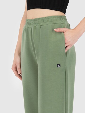 Alife and Kickin Wide leg Παντελόνι 'AKFrenja' σε πράσινο