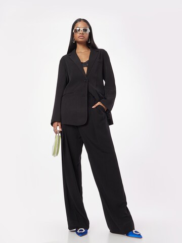 NLY by Nelly Blazer in Schwarz