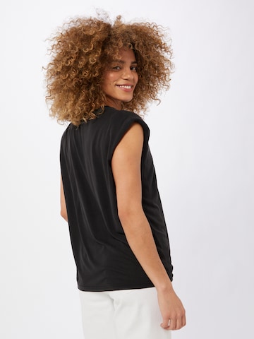 Top di Urban Classics in nero