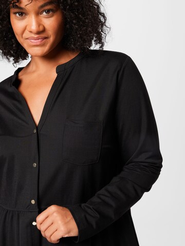 Robe 'Tamina' ABOUT YOU Curvy en noir