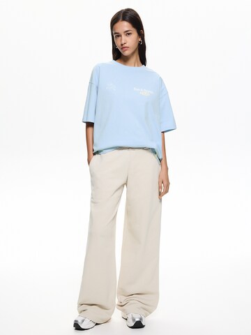 Pull&Bear T-shirt i blå