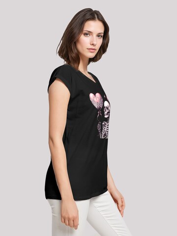 F4NT4STIC r T-Shirt 'Skelett hält Herzballon' in Schwarz