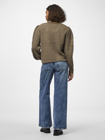 PIECES Cardigan 'PCRow' i brun
