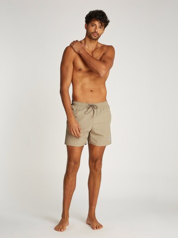 Shorts de bain Calvin Klein Swimwear en gris