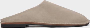 Estro Mule '48-100' in Beige: front