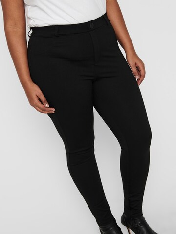 Skinny Pantalon 'Tay' ONLY Carmakoma en noir