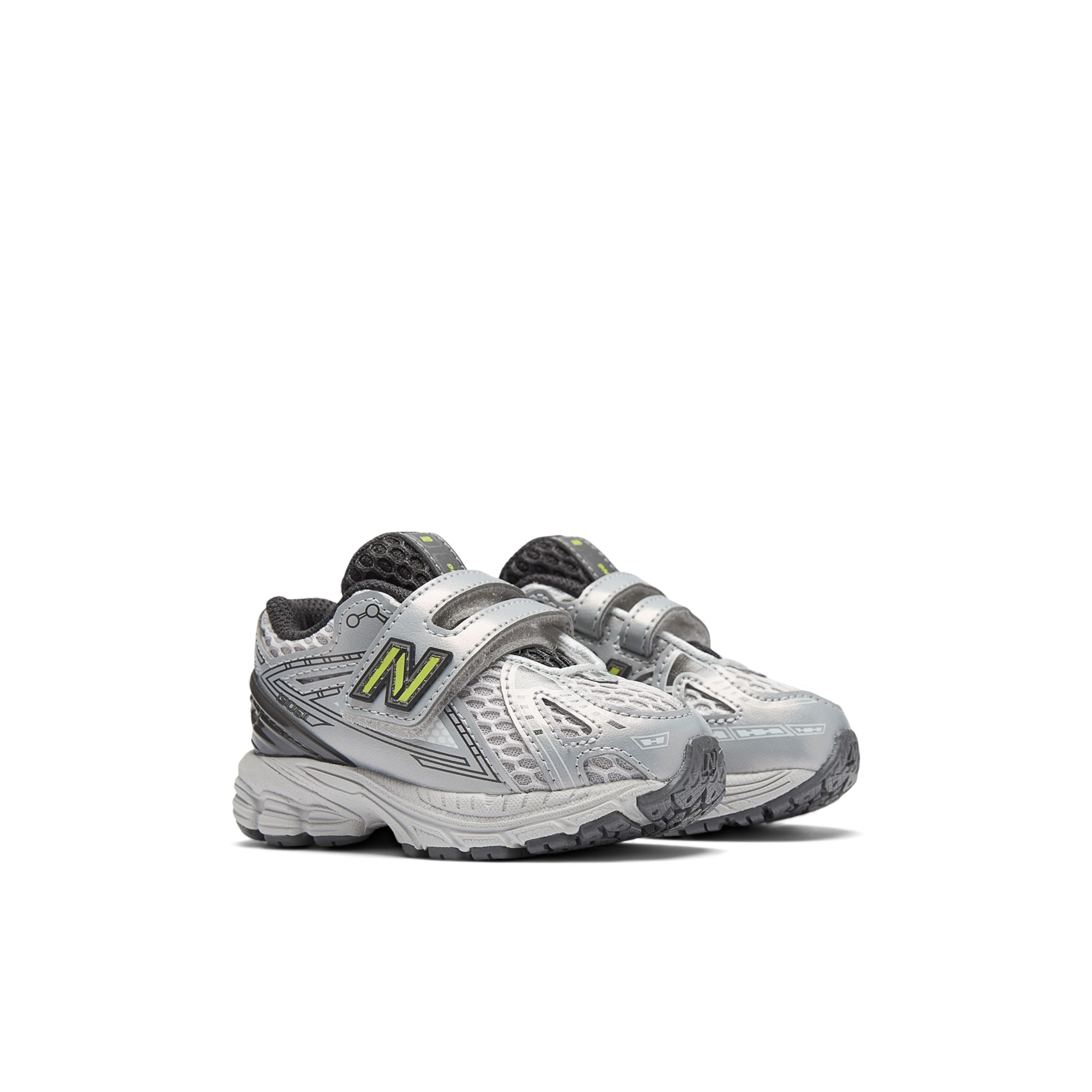 new balance Sneaker '1906' in Grau