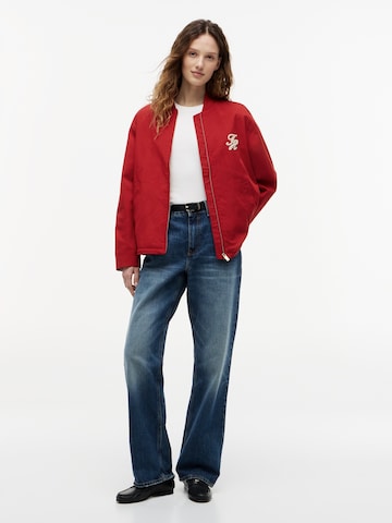 TOMMY HILFIGER Демисезонная куртка в Красный