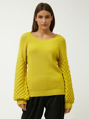 Influencer - Pullover em amarelo: frente