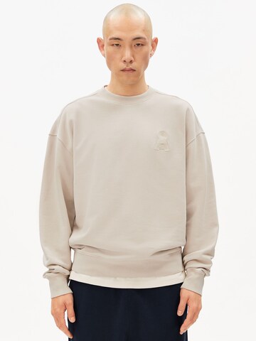 ARMEDANGELS Sweatshirt in Beige: voorkant